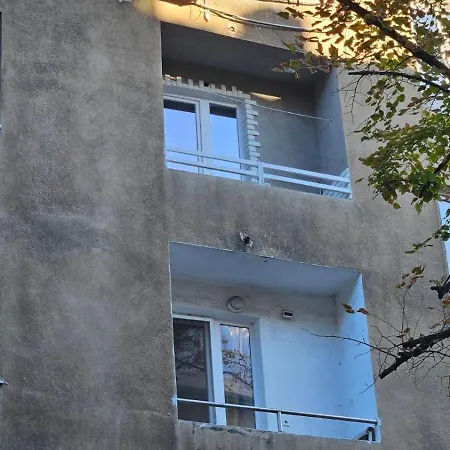 Cozy Spot At The Heart Of