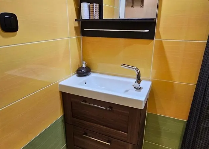 Lägenhet Cozy Spot At The Heart Of